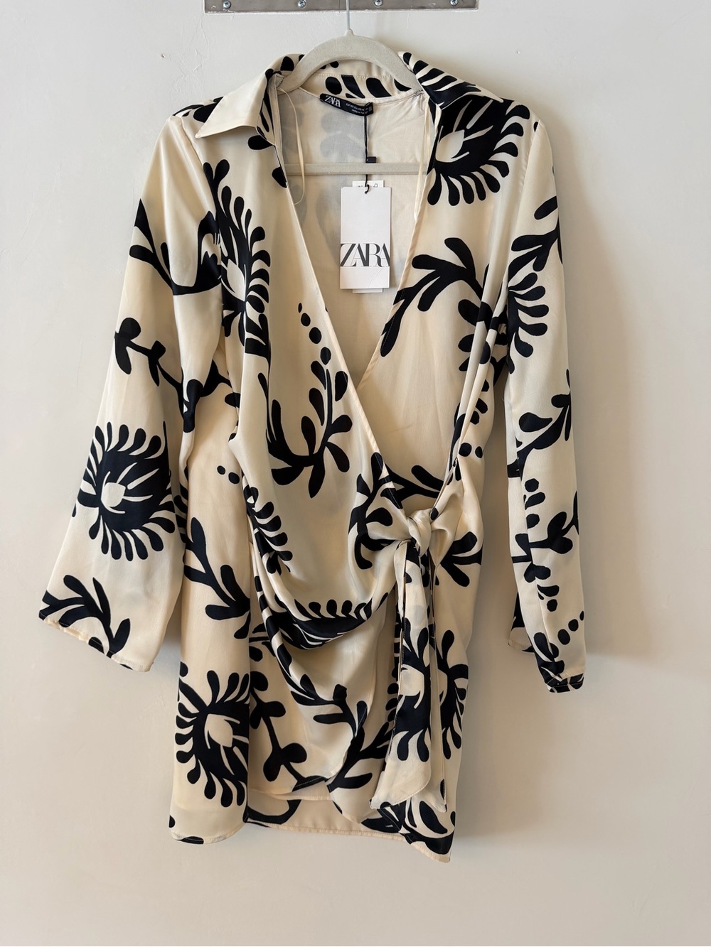 Zara Cream Dress with Bold Black Botanical Motif NWT